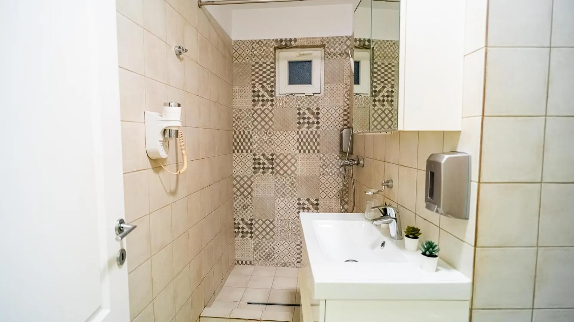 Cozy Apartments Near Calea Victoriei Bucarest Romania