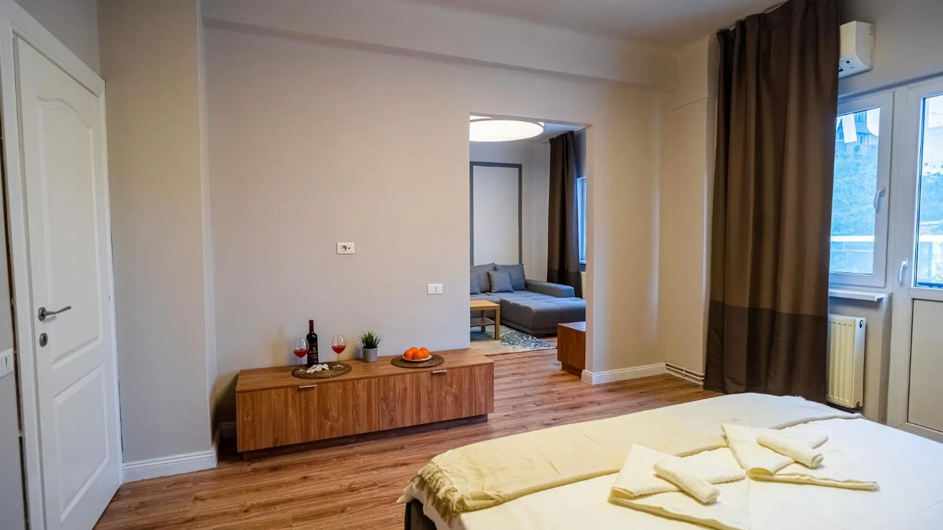 Cozy Apartments Near Calea Victoriei Bucarest