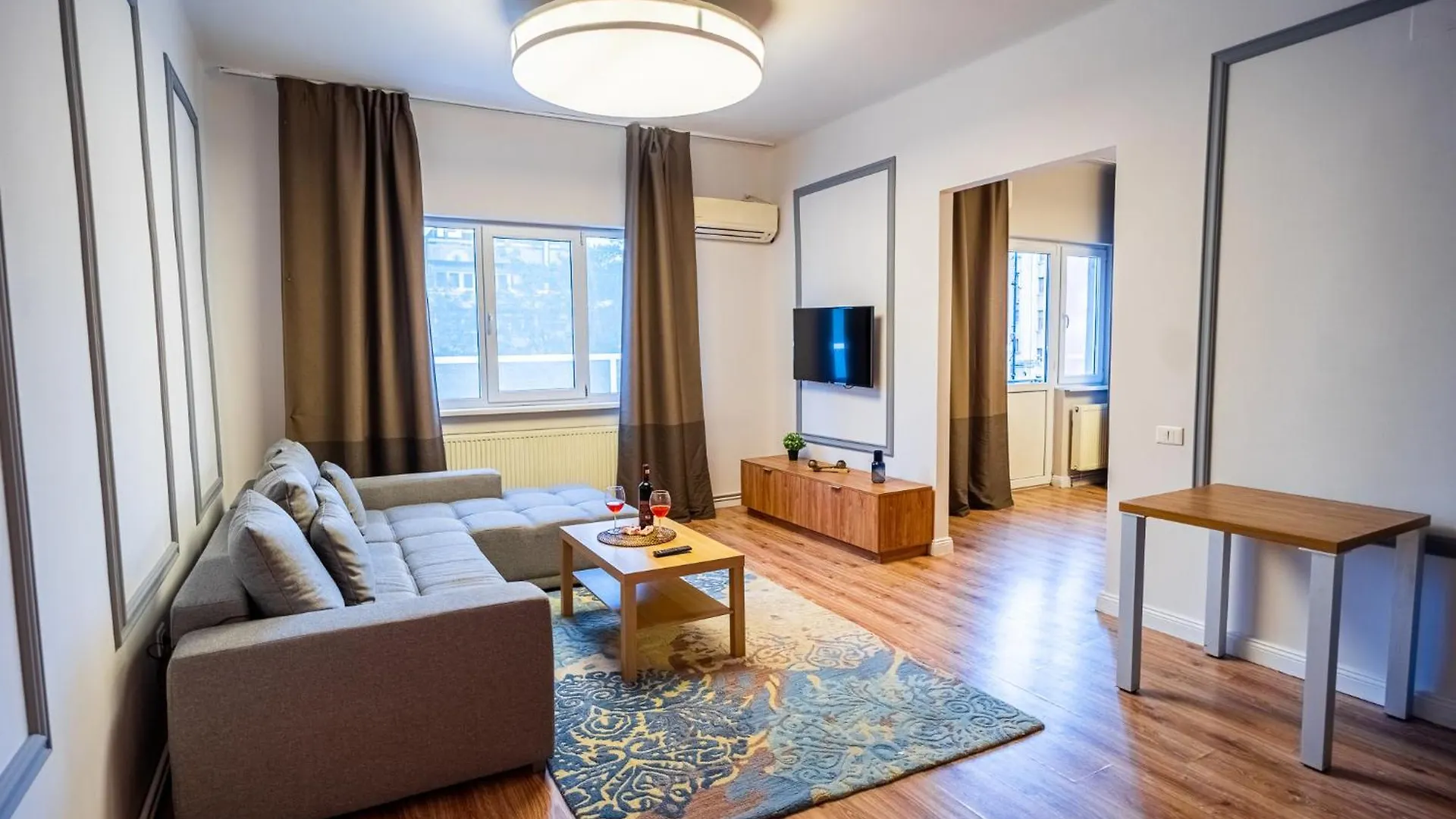 Cozy Apartments Near Calea Victoriei Bucarest