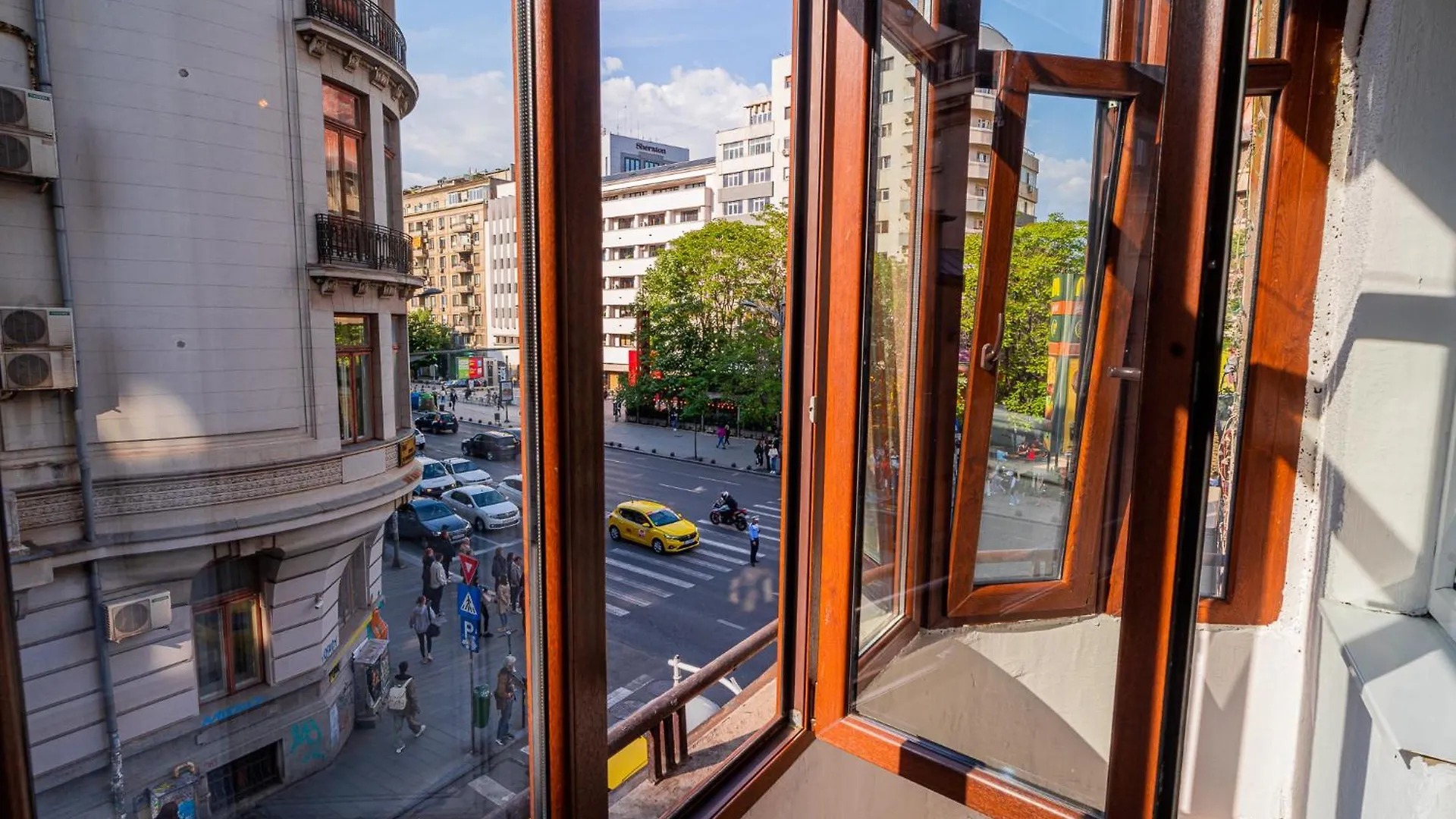 Cozy Apartments Near Calea Victoriei Bucarest
