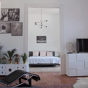 allomas-apartman.inbudapesthotels.com/