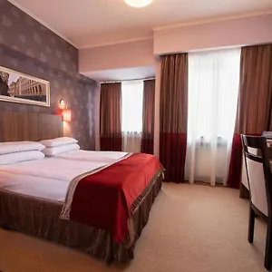 4* Otel Ambasador