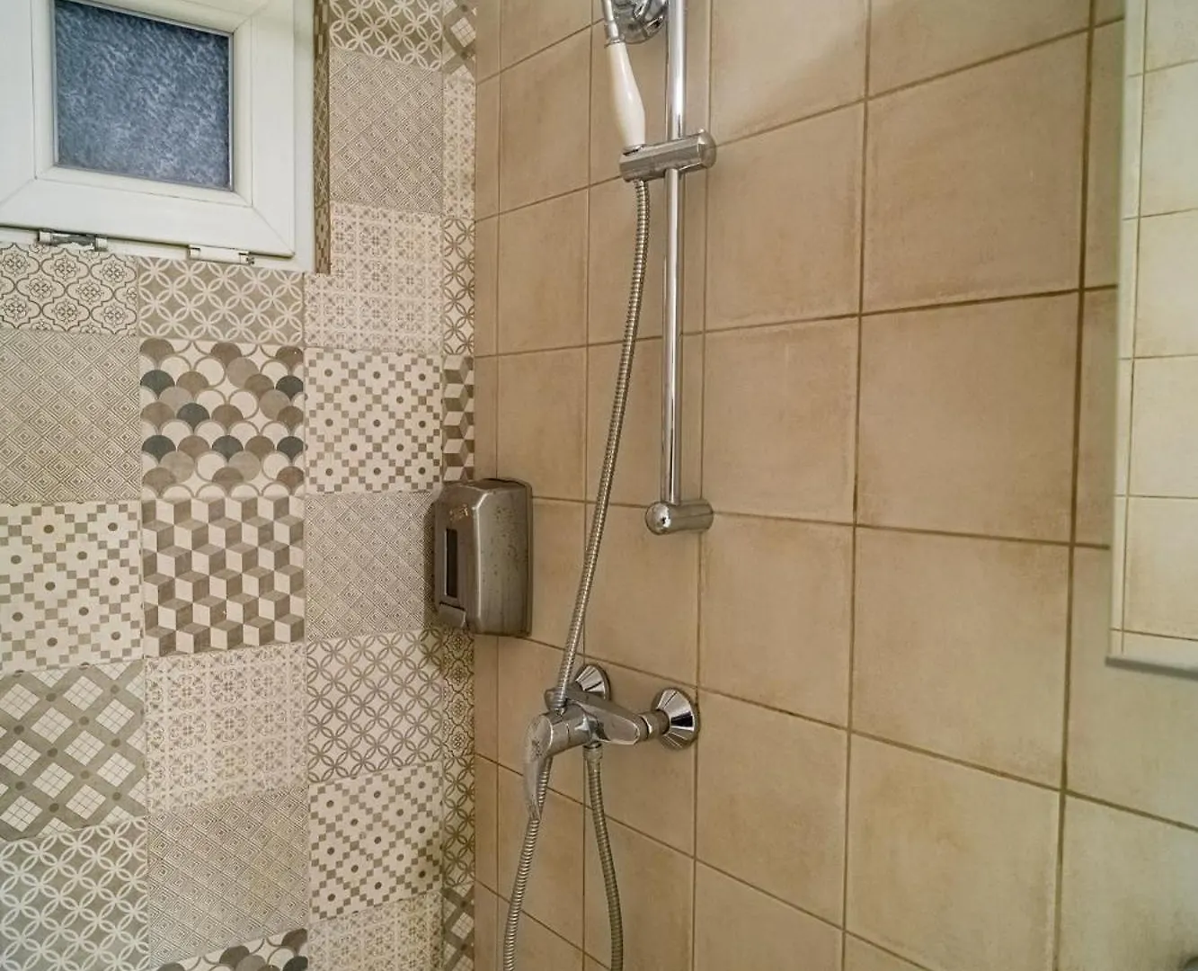 בוקרשט Cozy Apartments Near Calea Victoriei 0*,  רומניה